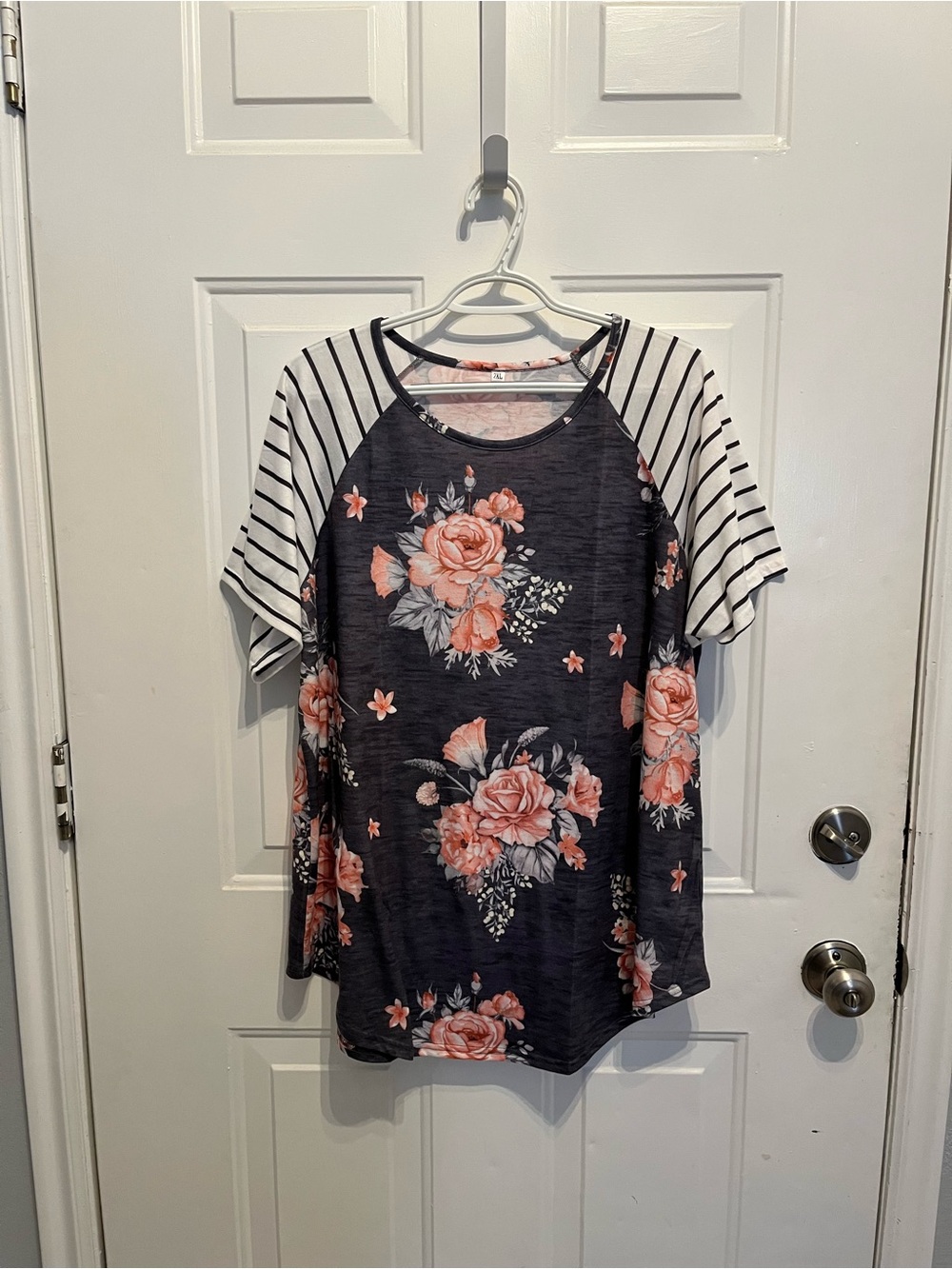 Amazon Floral Raglan Top in Black and Coral